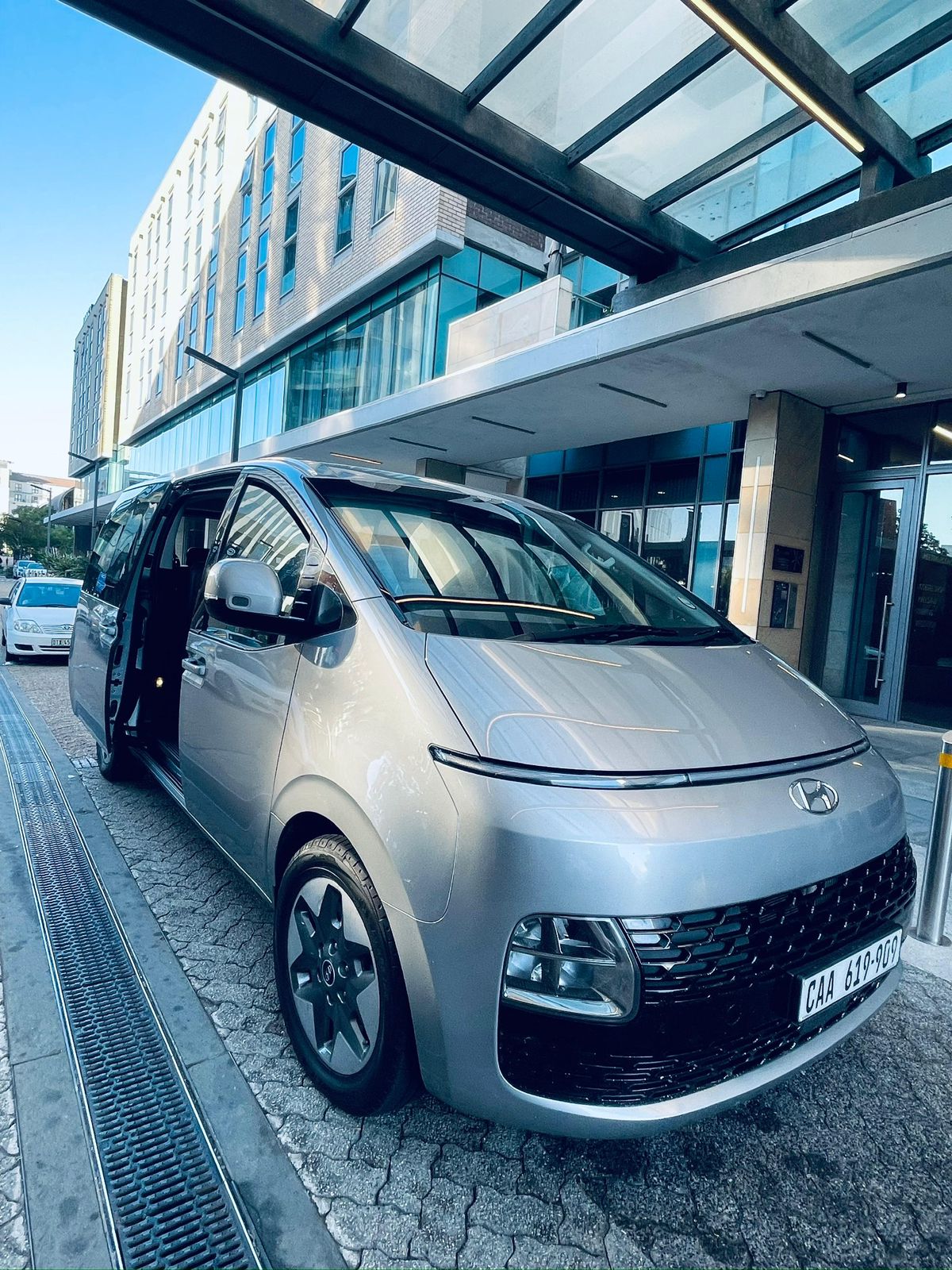 Hyundai Staria